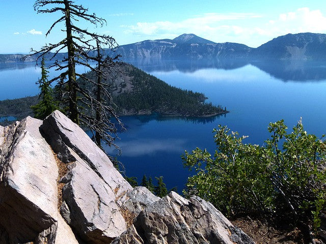 Enjoy the Outdoors at Crater Lake- One of the 7 Wonders of Oregon